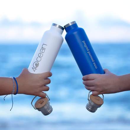 4ocean-Reusable-Water-Bottle-Blue-White-Right_440x